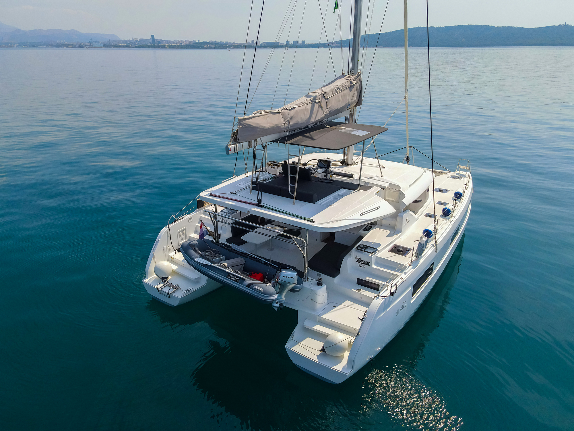 Lagoon 46 - 4 + 2 cab. — photo 18