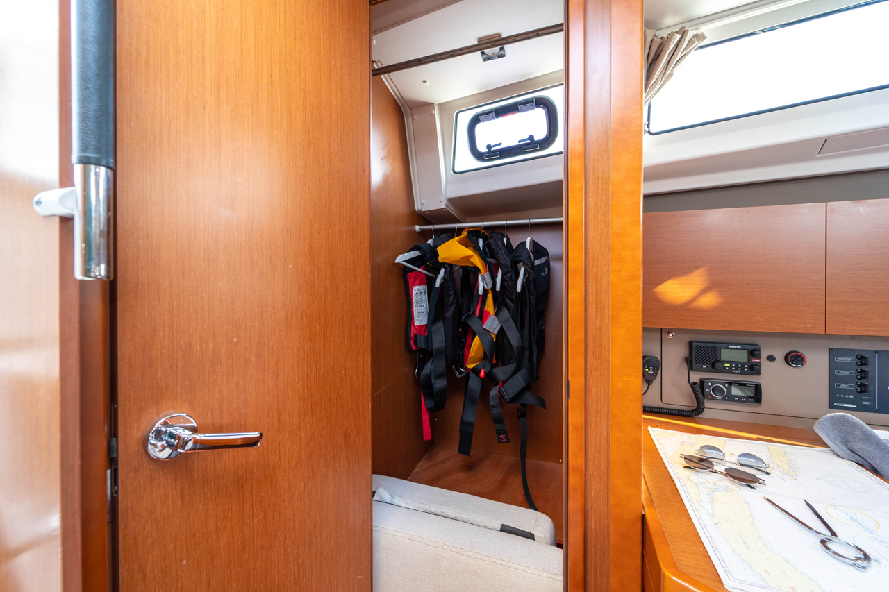 Oceanis 38 - 3 cab. — photo 16
