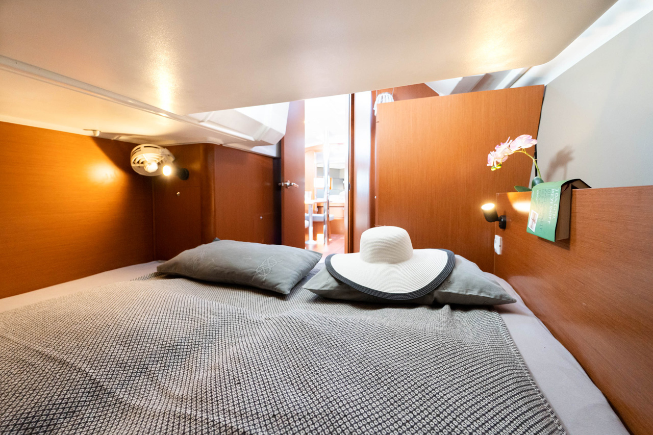 Oceanis 38 - 3 cab. — photo 18