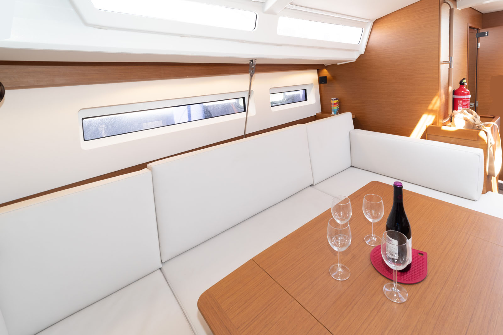 Sun Odyssey 440 - 4 cab. — photo 12