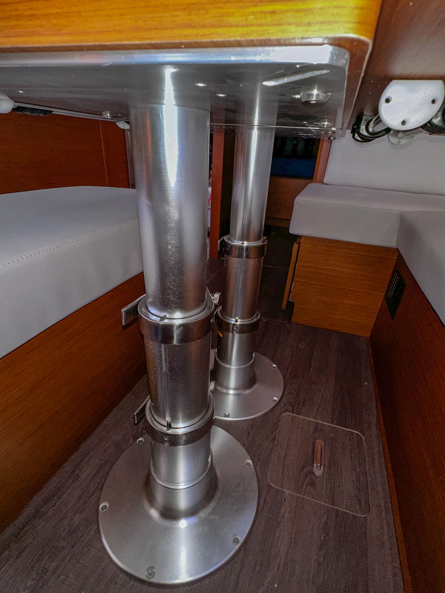 Sun Odyssey 440 - 4 cab. — photo 14