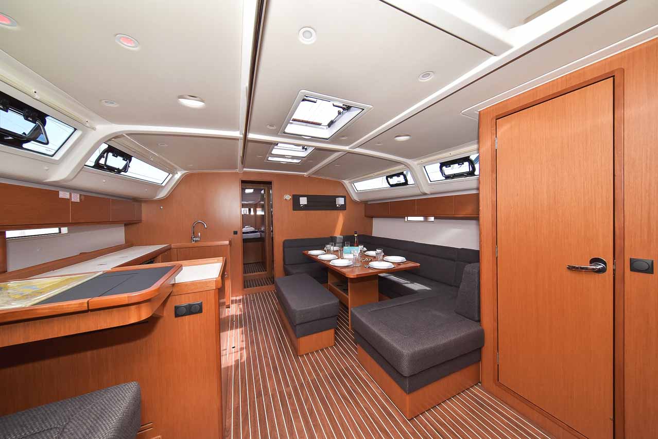 Bavaria Cruiser 51 — photo 8