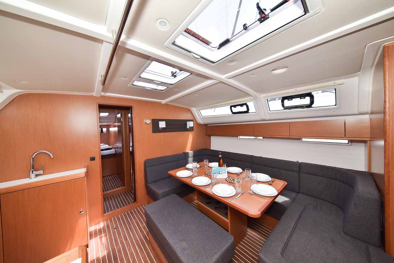 Bavaria Cruiser 51 — photo 10