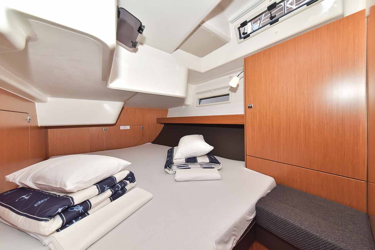 Bavaria Cruiser 51 — photo 16