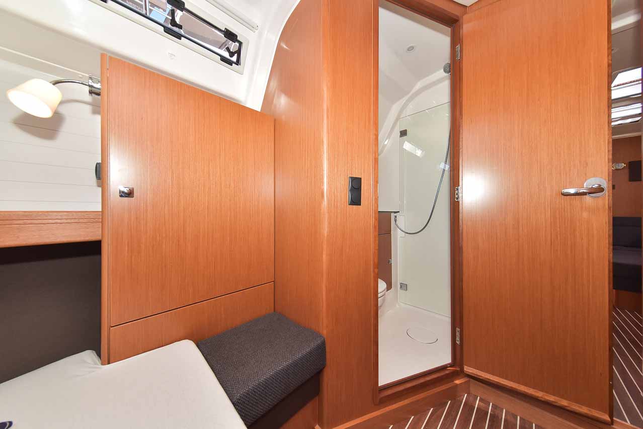 Bavaria Cruiser 51 — photo 17