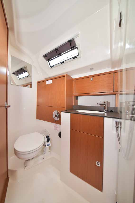 Bavaria Cruiser 51 — photo 19
