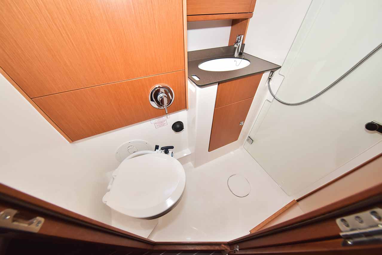 Bavaria Cruiser 51 — photo 20