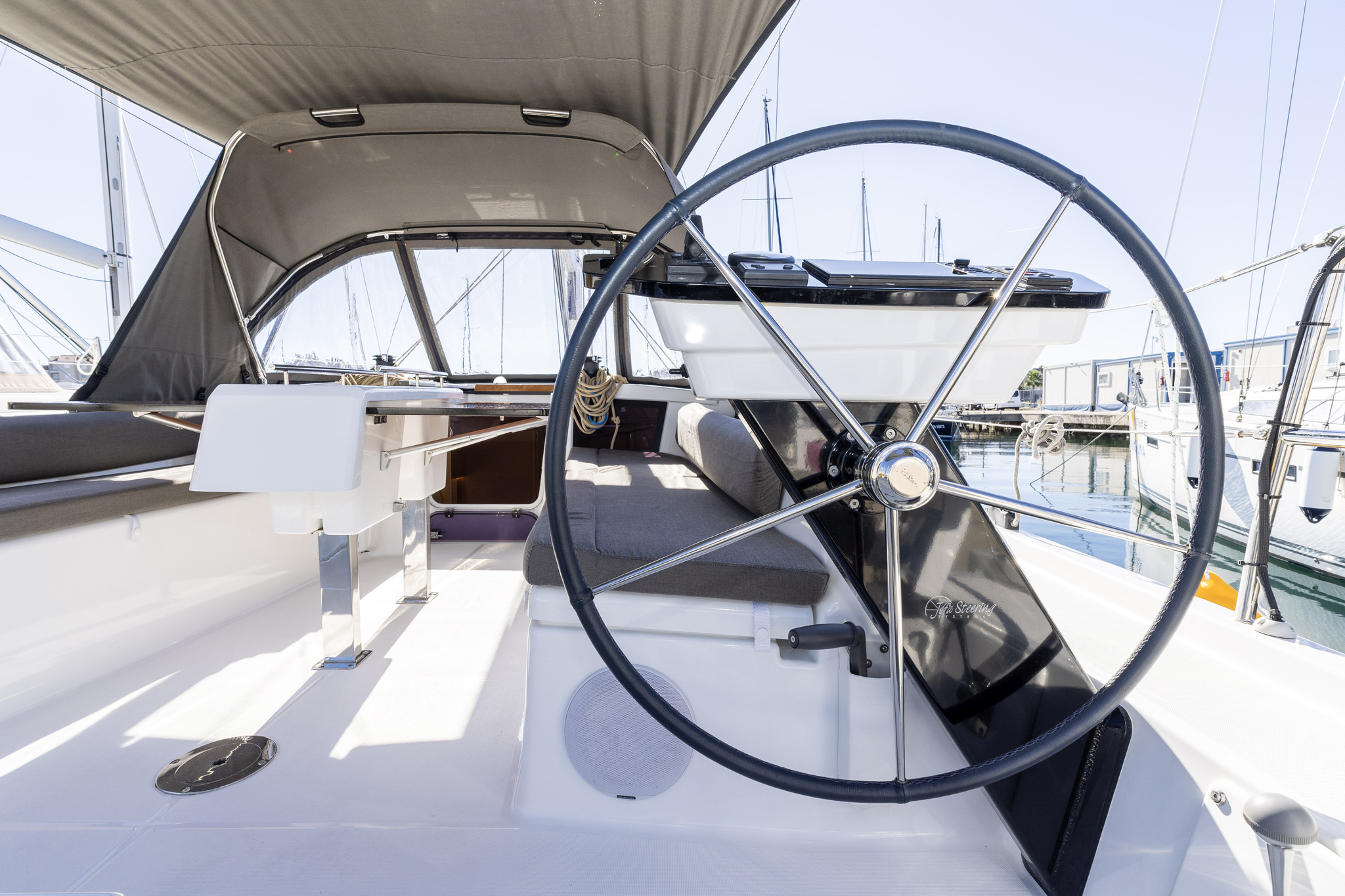 Dufour 37 - 3 cab. — photo 6