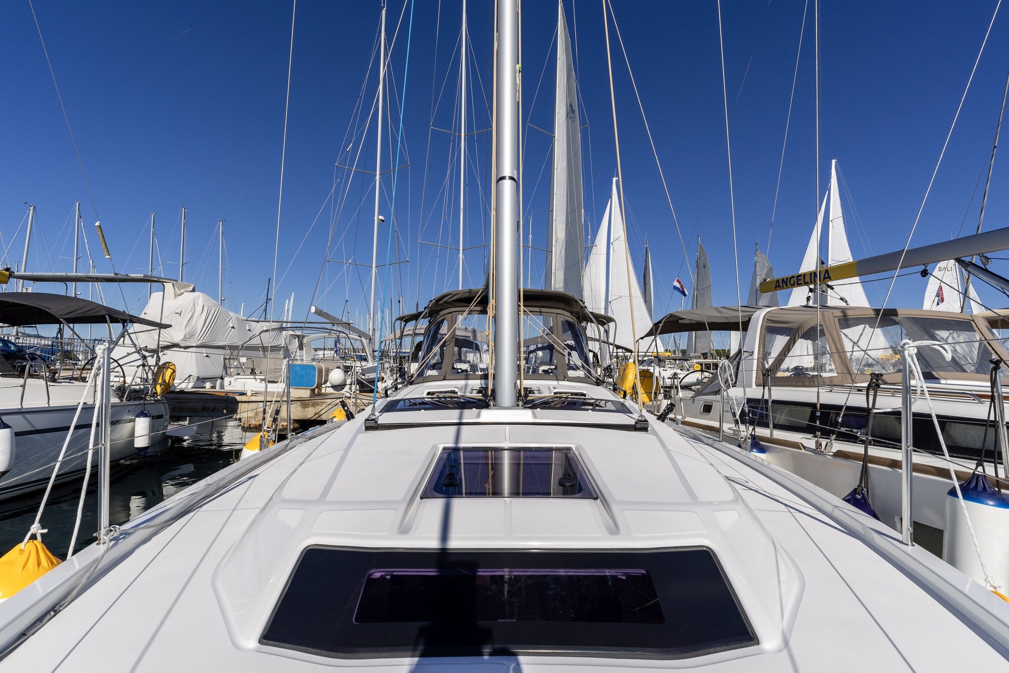 Dufour 37 - 3 cab. — photo 11