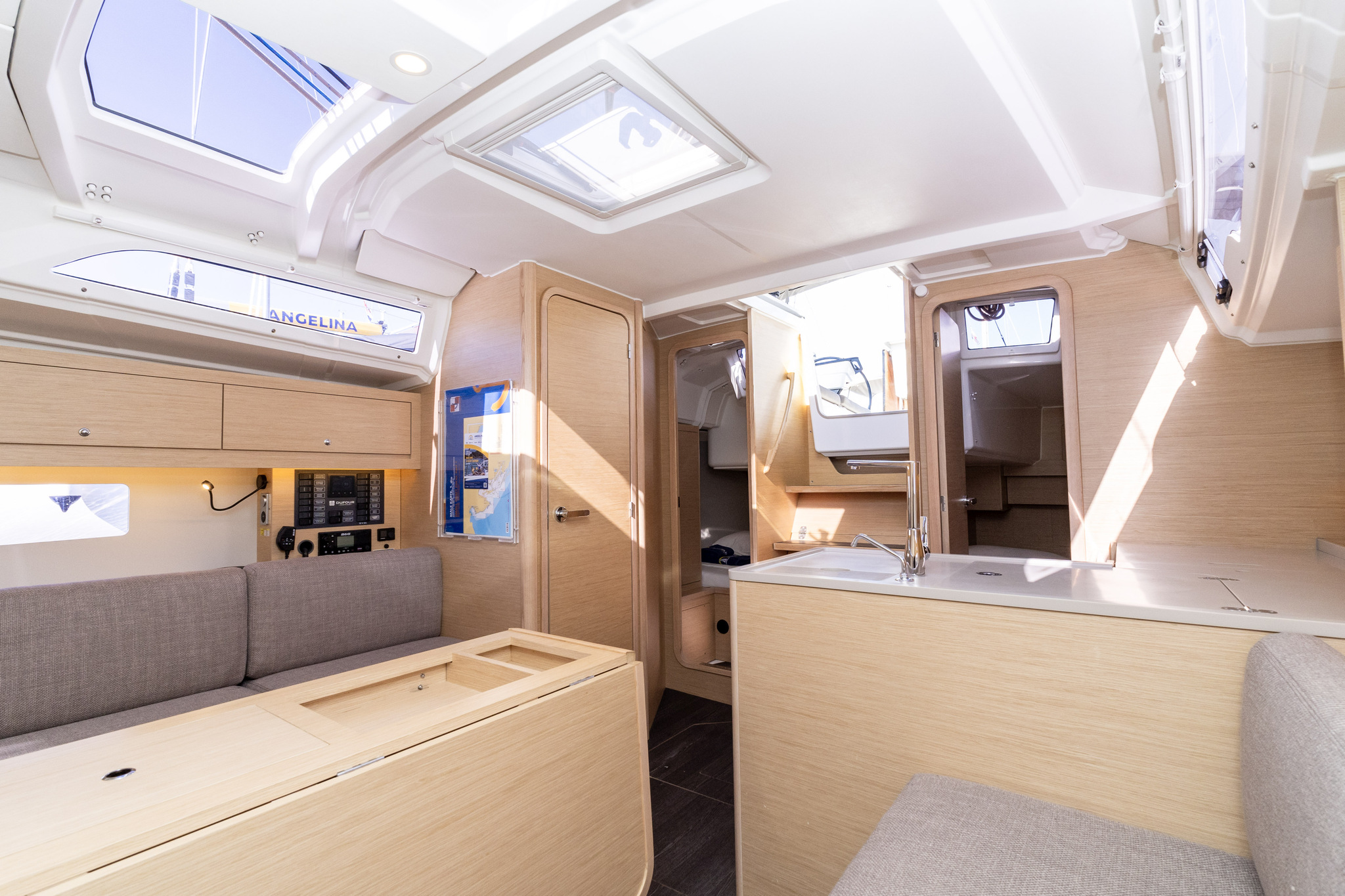 Dufour 37 - 3 cab. — photo 16