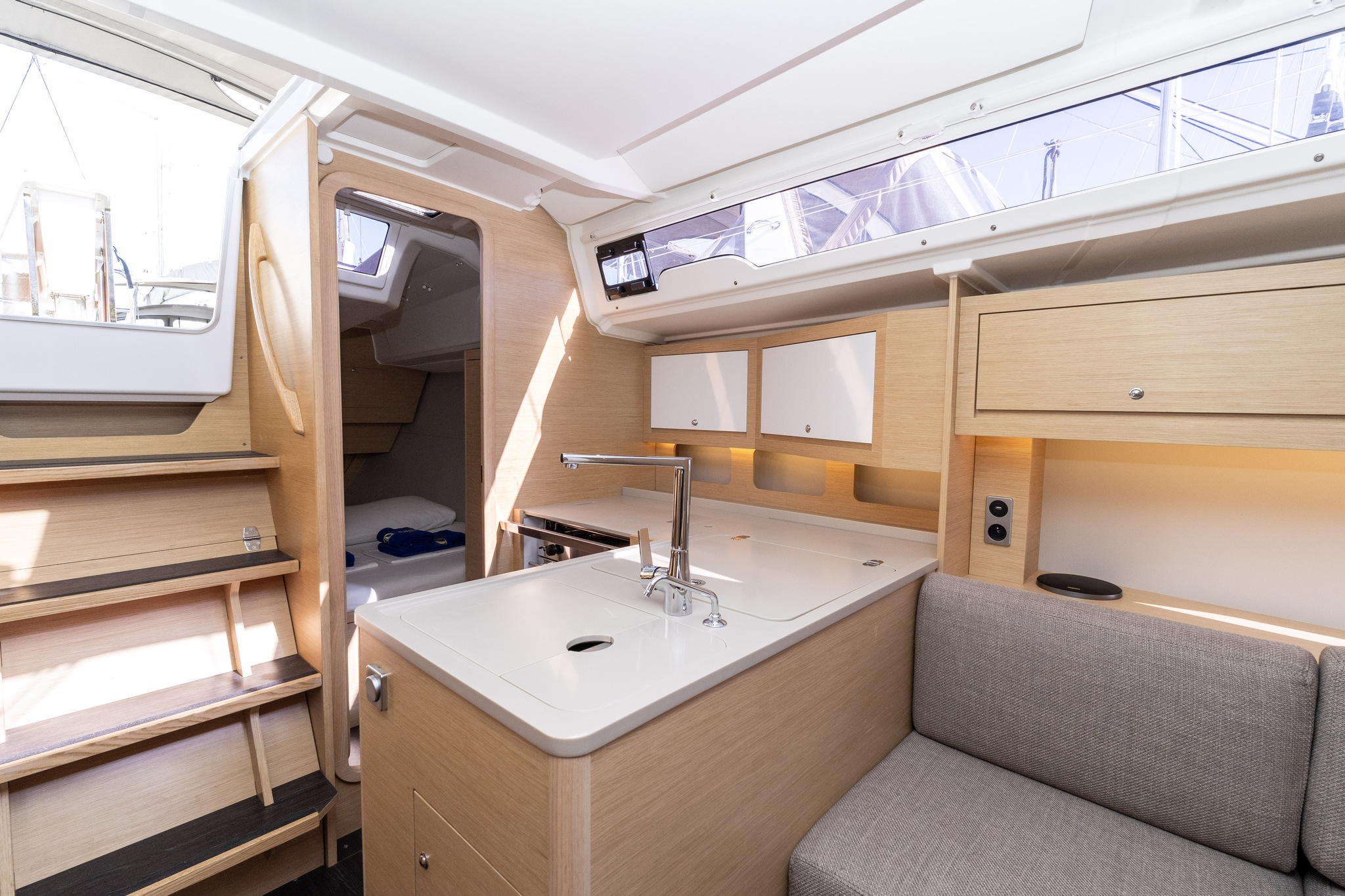 Dufour 37 - 3 cab. — photo 19