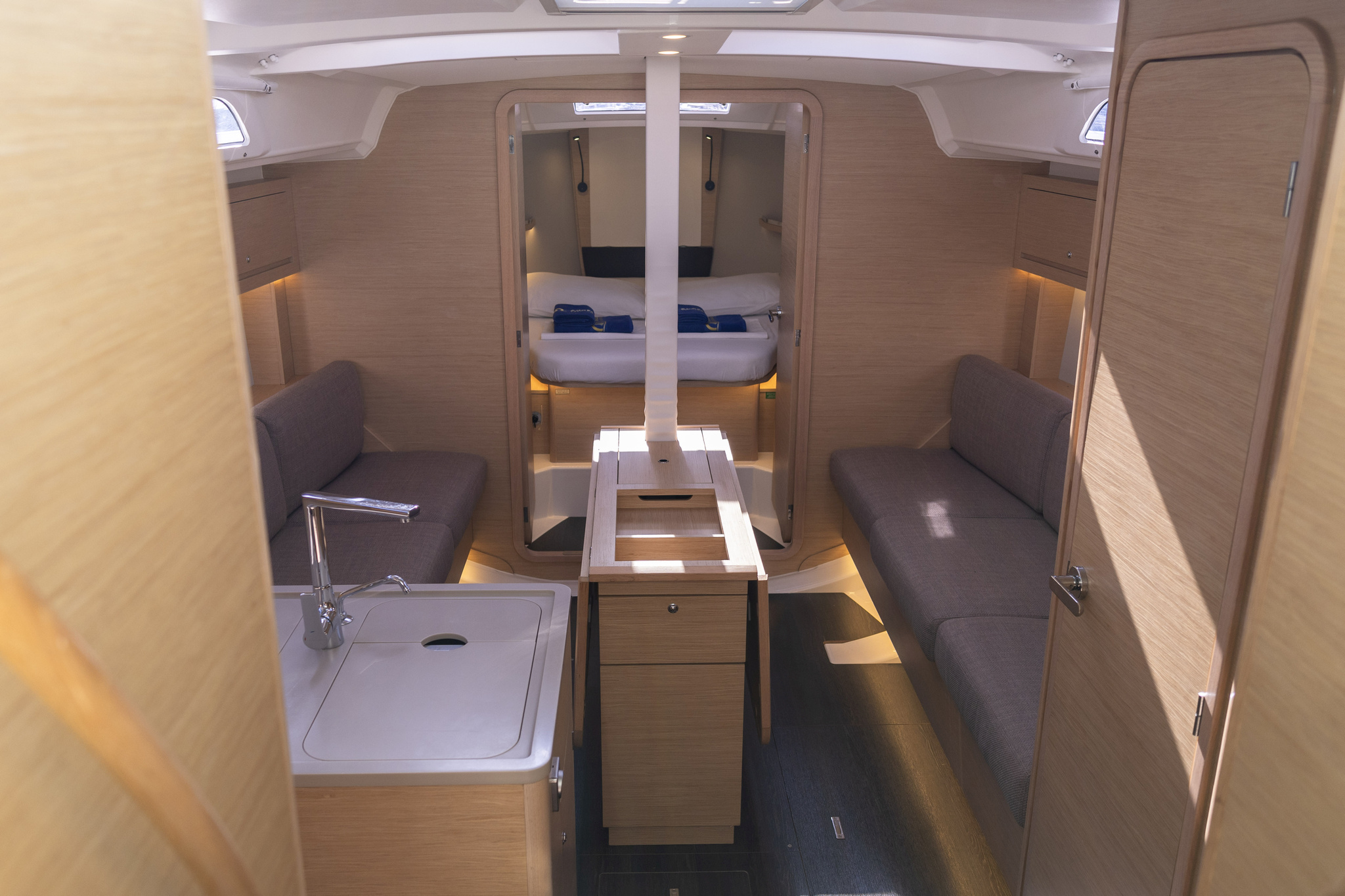 Dufour 37 - 3 cab. — photo 23