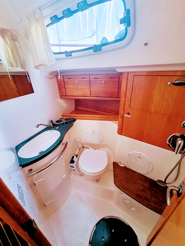 Bavaria 50 Cruiser — photo 18