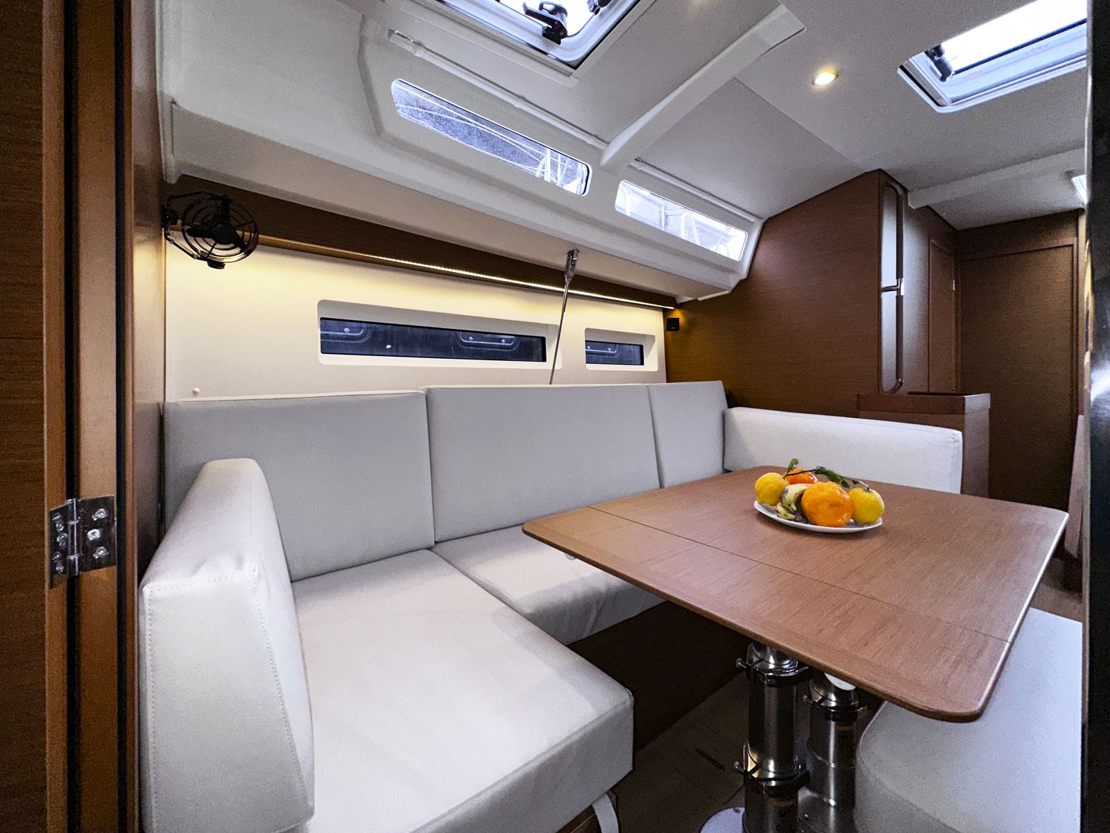 Sun Odyssey 440 - 4 cab. — photo 11
