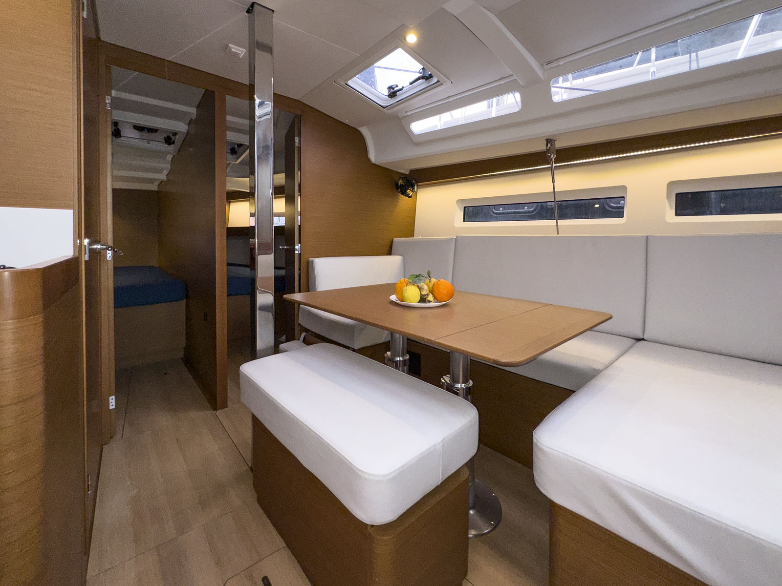 Sun Odyssey 440 - 4 cab. — photo 14