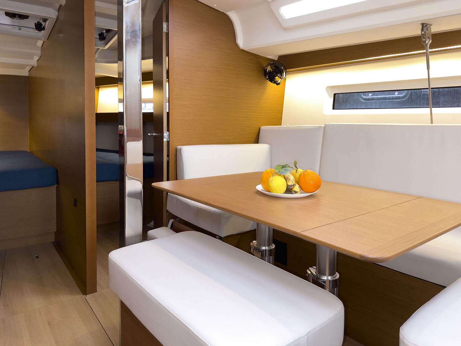 Sun Odyssey 440 - 4 cab. — photo 15