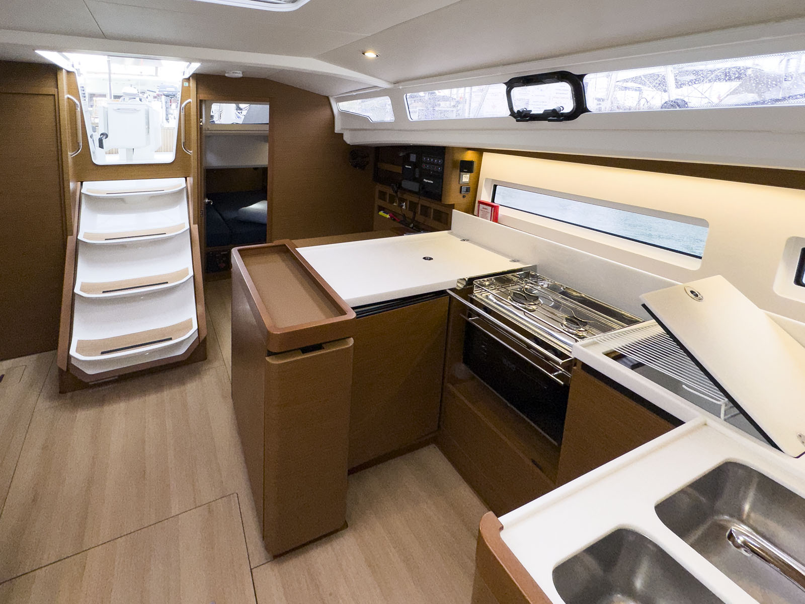 Sun Odyssey 440 - 4 cab. — photo 16