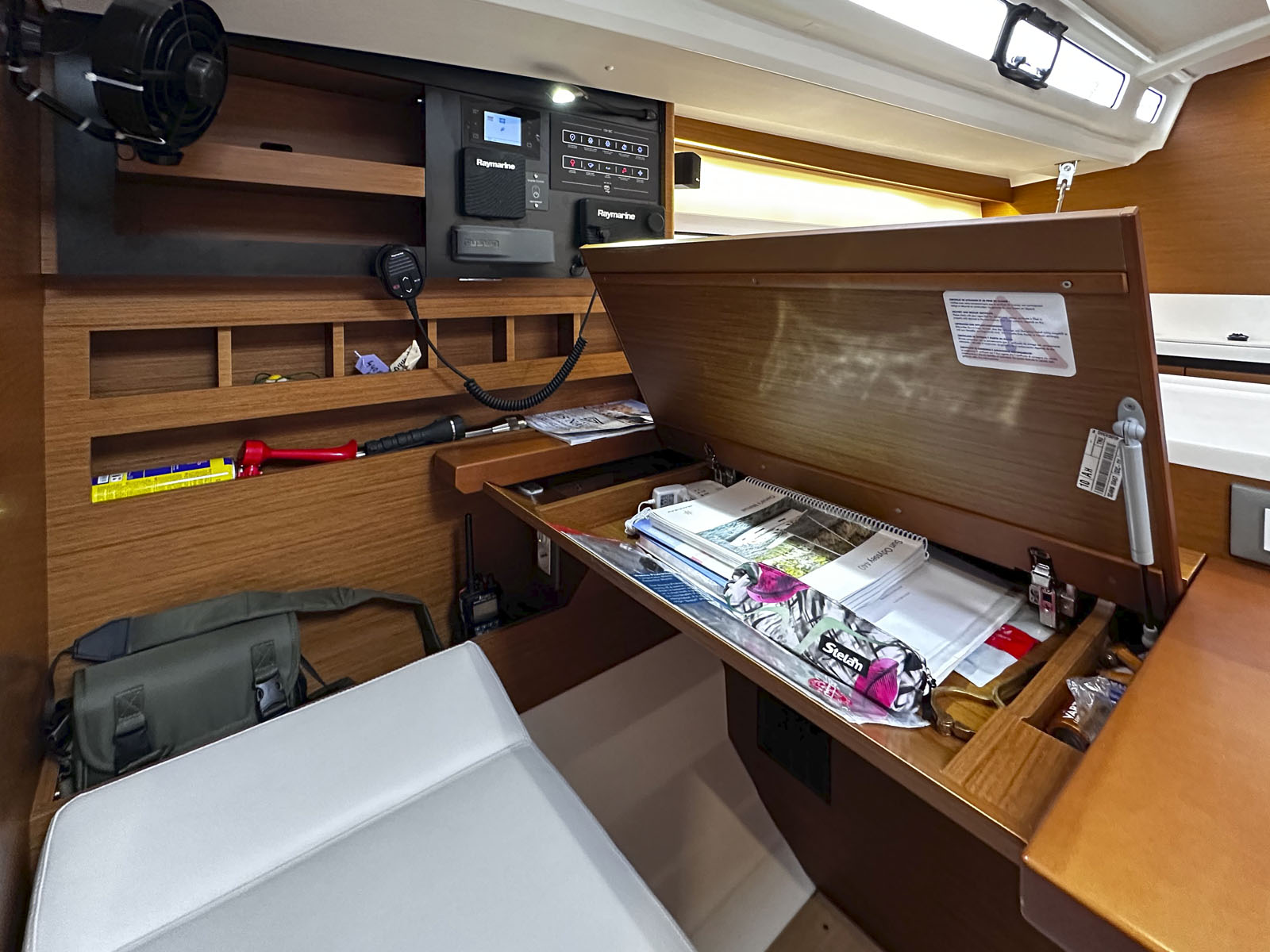 Sun Odyssey 440 - 4 cab. — photo 20