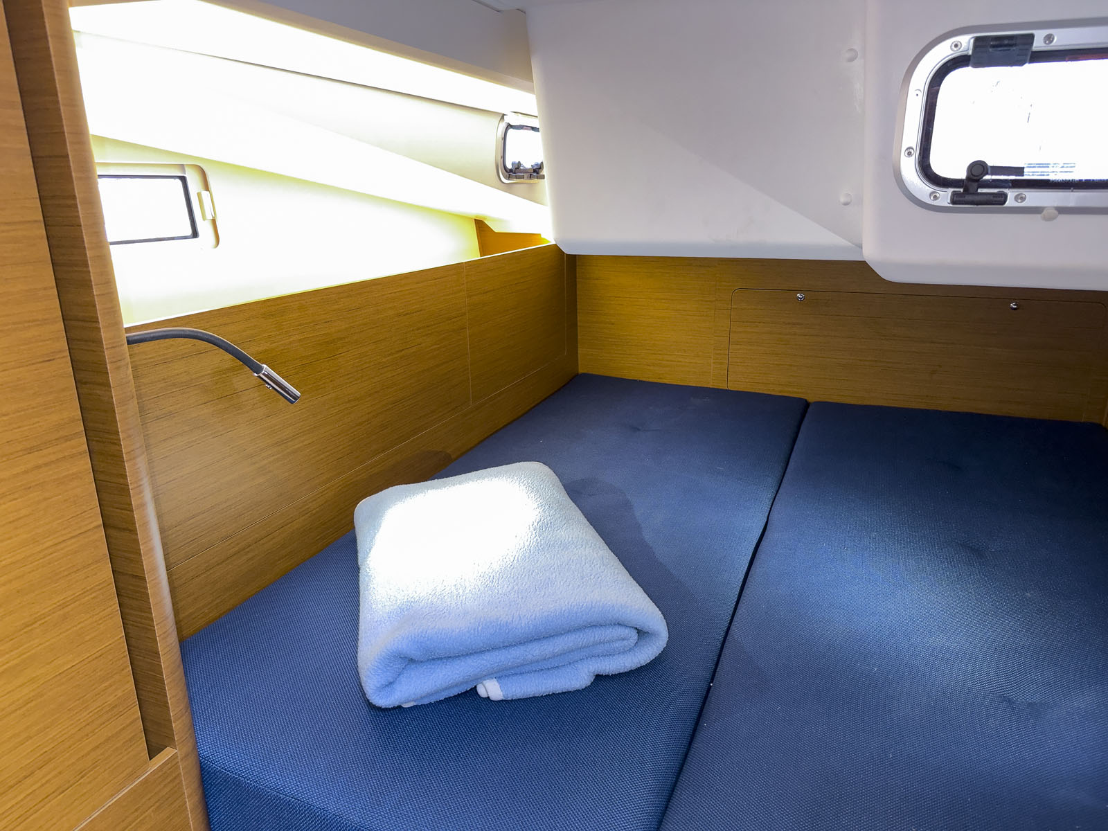 Sun Odyssey 440 - 4 cab. — photo 26