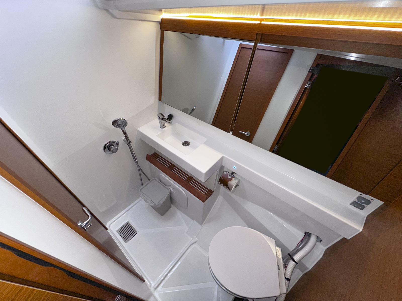Sun Odyssey 440 - 4 cab. — photo 27