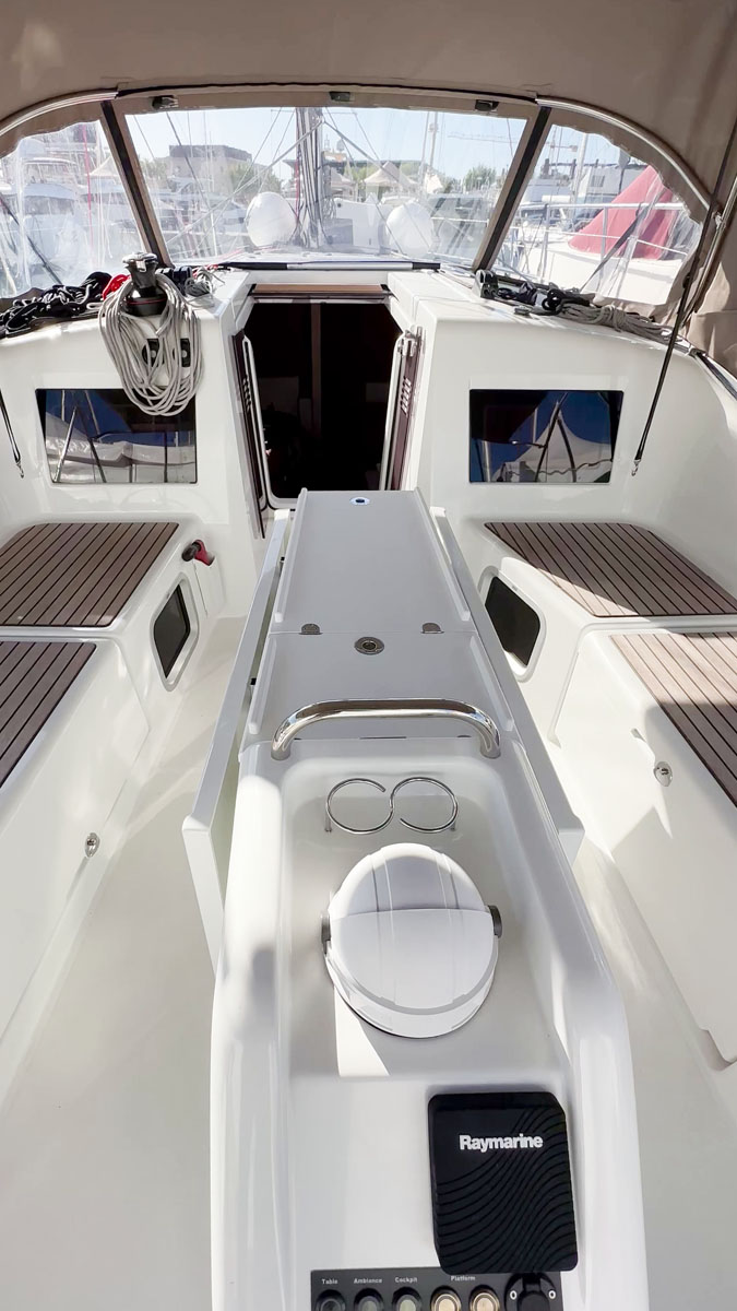 Sun Odyssey 410 - 3 cab. — photo 6