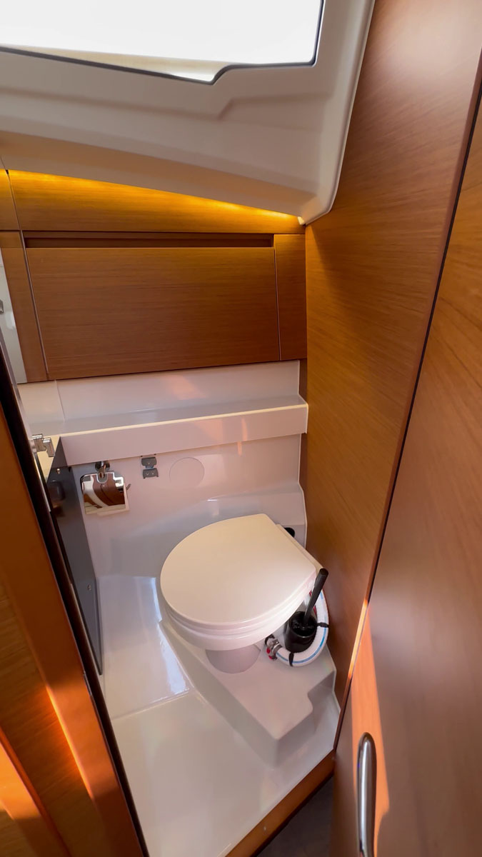 Sun Odyssey 410 - 3 cab. — photo 21