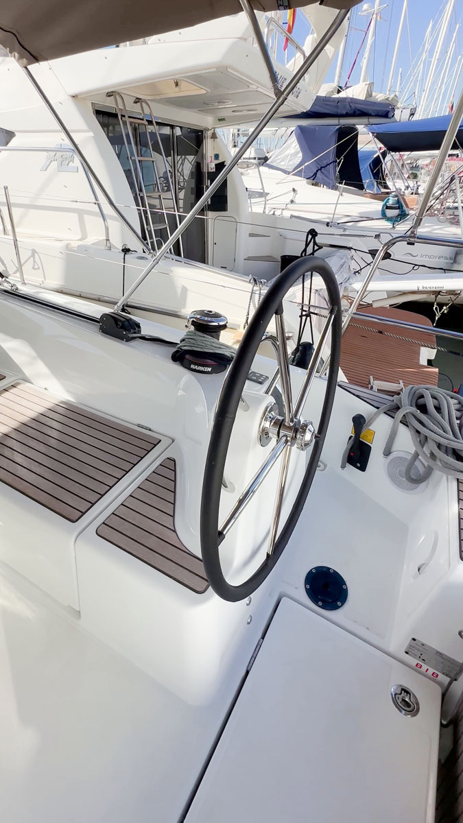 Sun Odyssey 410 - 3 cab. — photo 31
