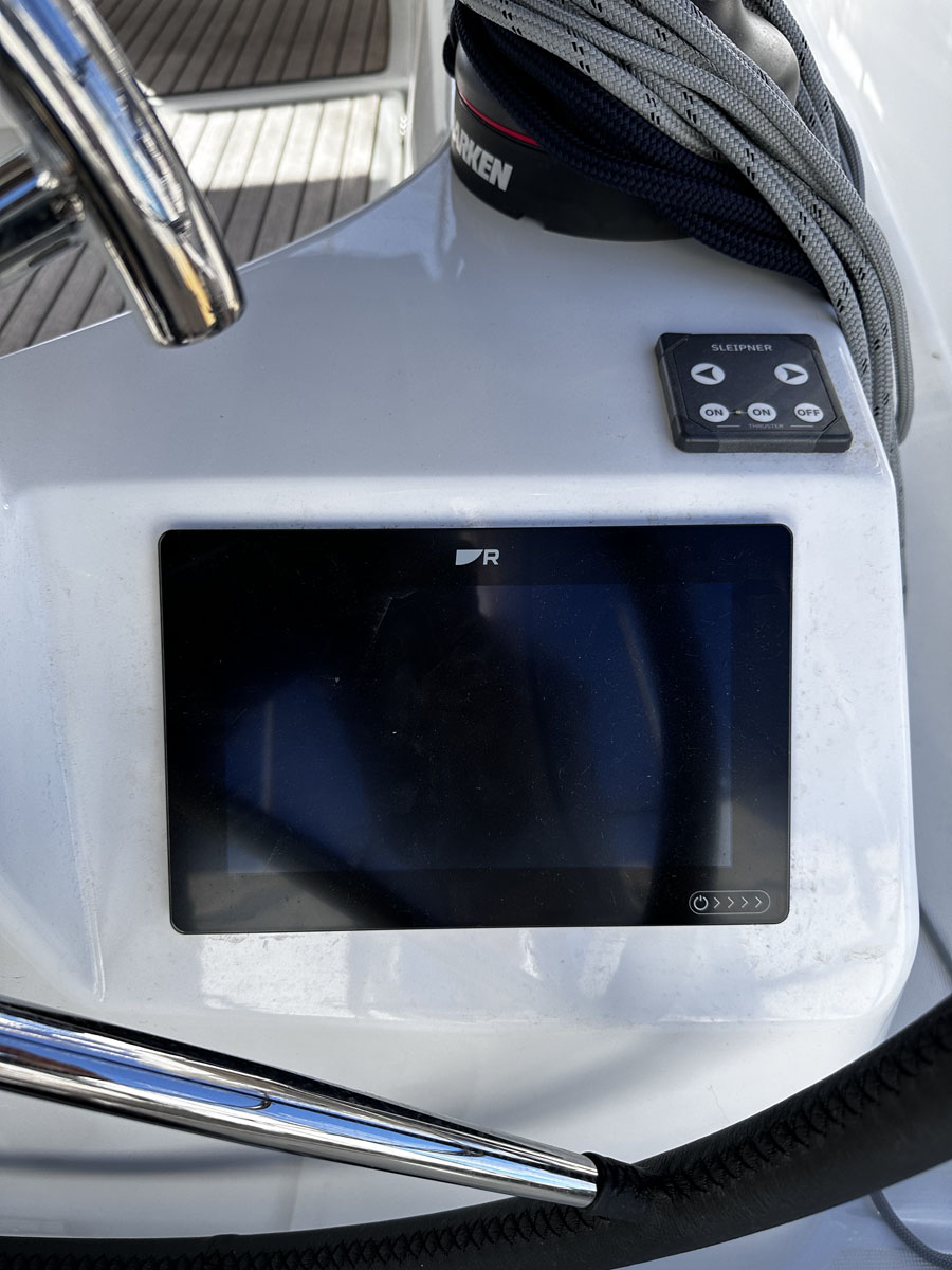 Sun Odyssey 410 - 3 cab. — photo 34