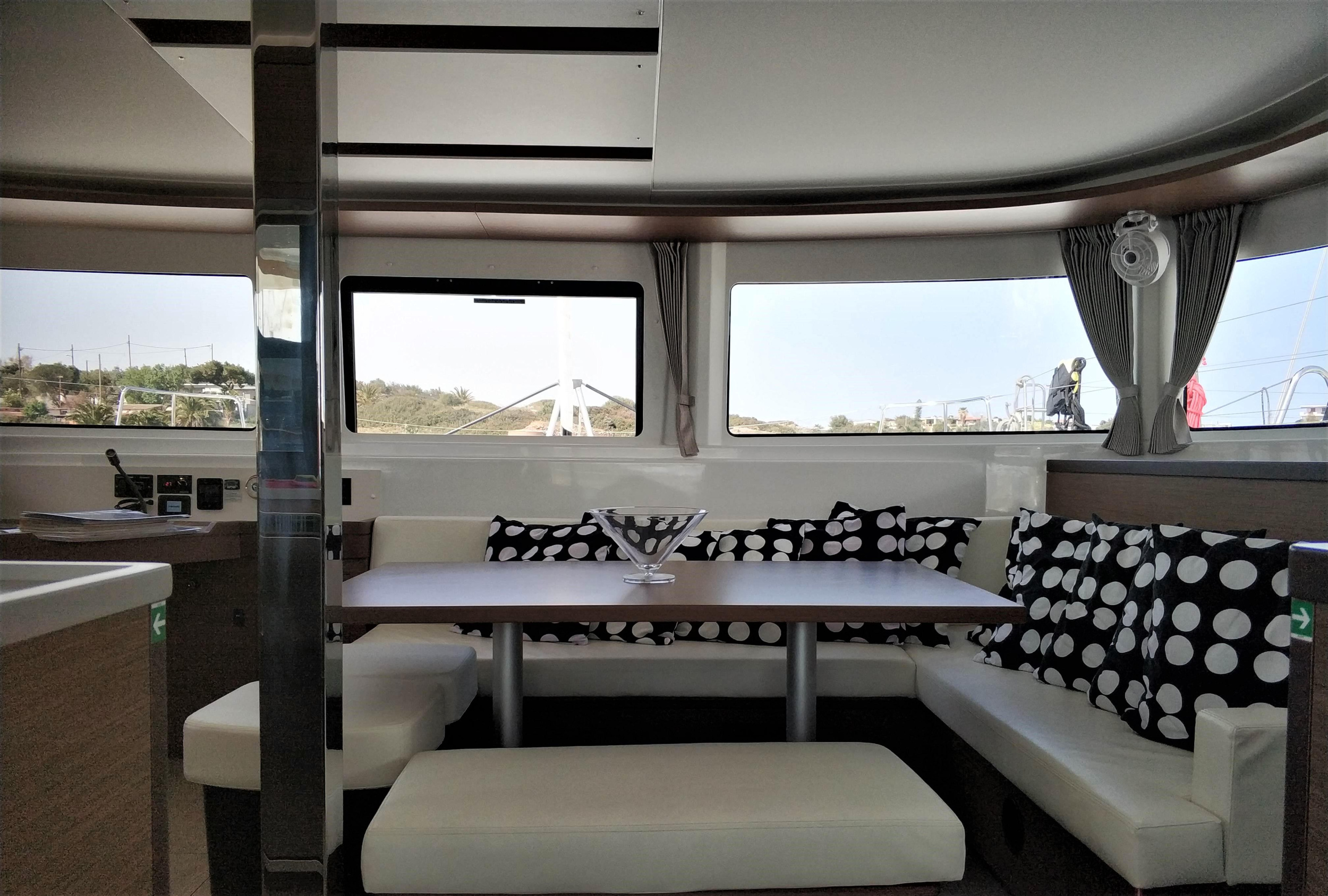 Lagoon 46 - 4 + 1 cab. — photo 12