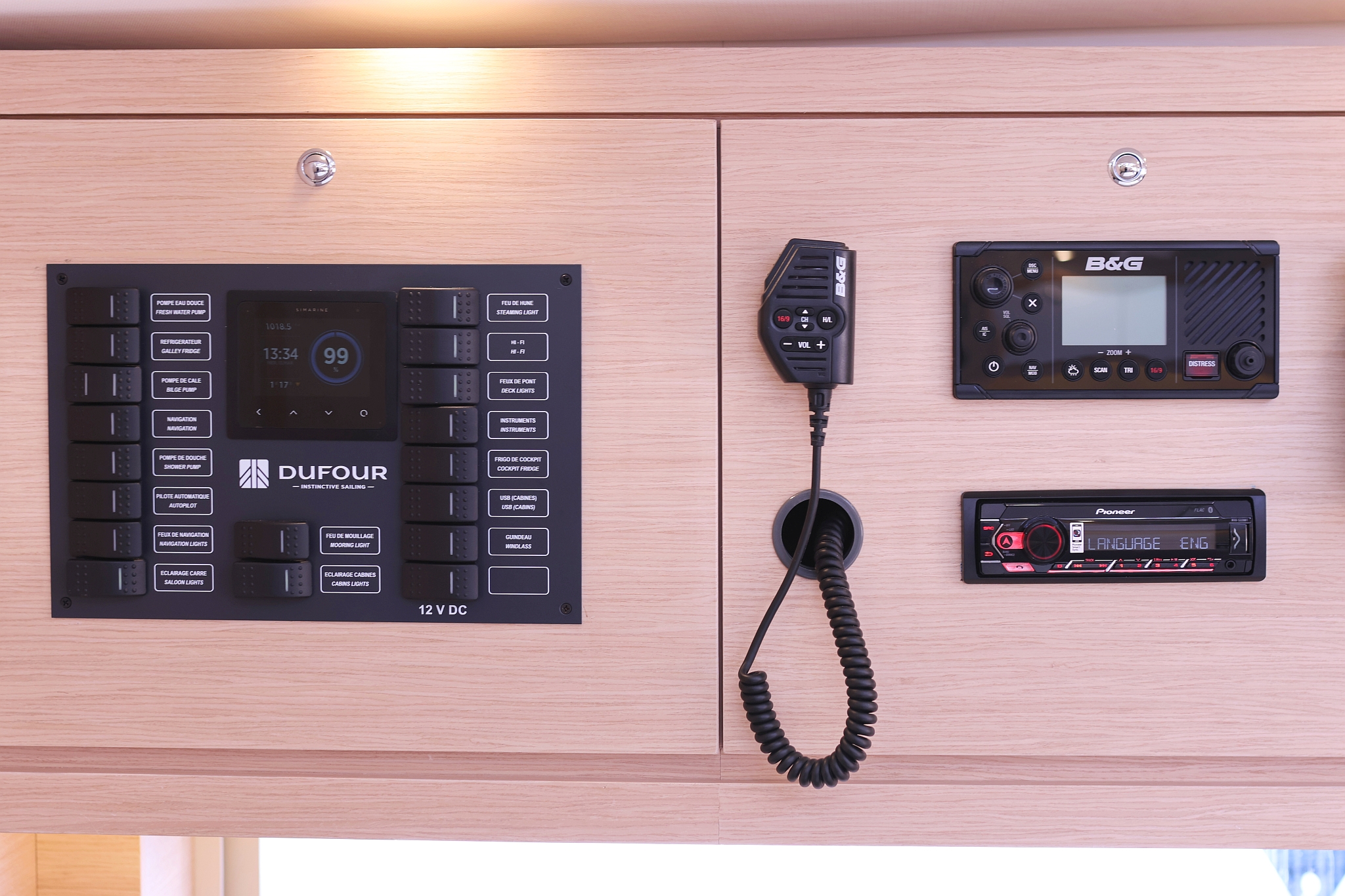 Dufour 470 - 5 cab. — photo 12