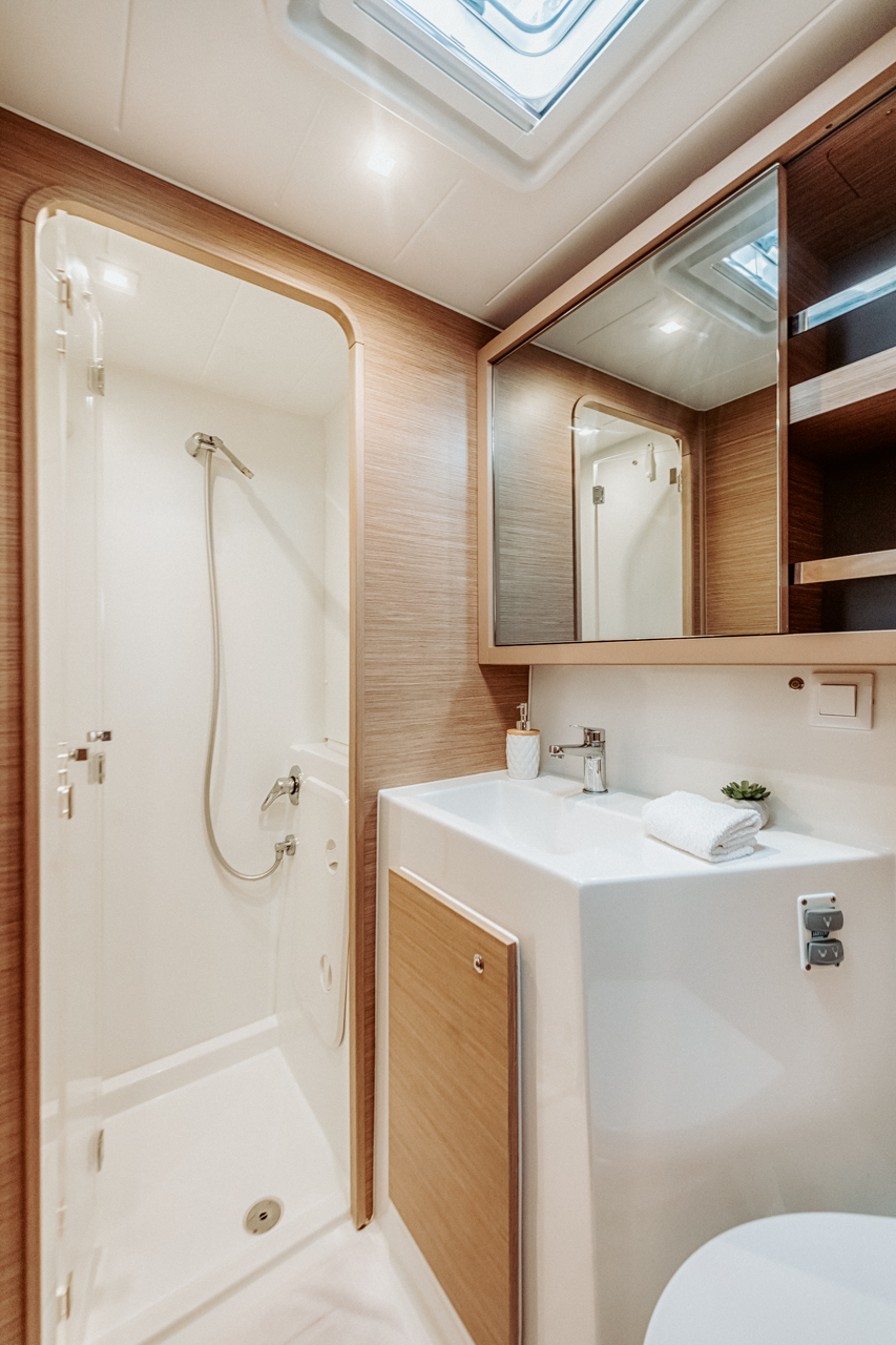 Lagoon 42 - 4 + 2 cab. — photo 22