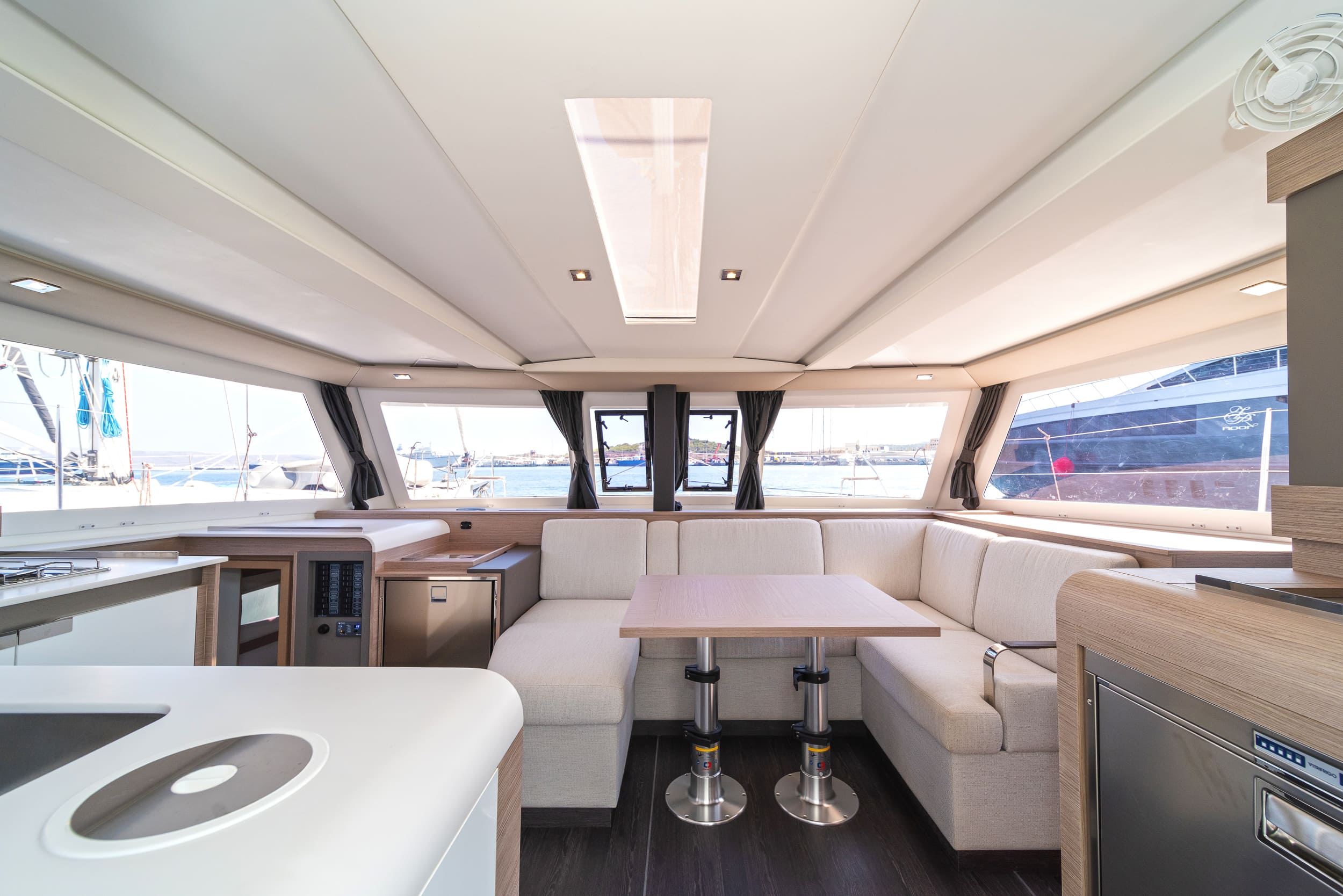 Fountaine Pajot Isla 40 - 4 + 1 cab. — photo 13