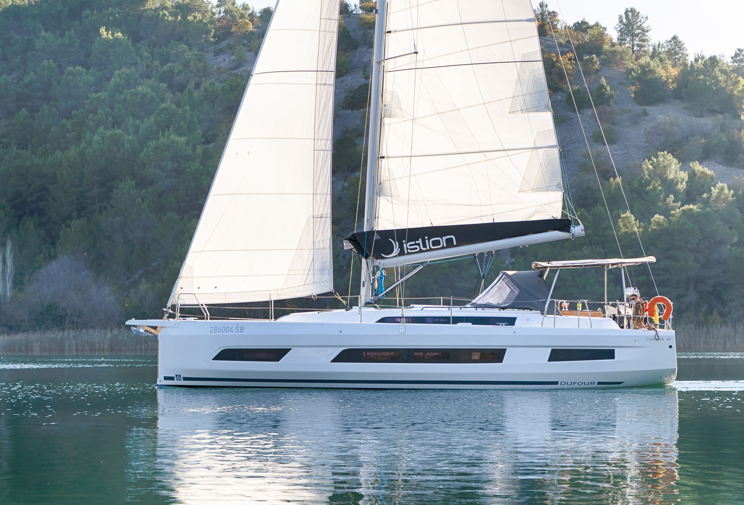 Dufour 41 - 3 cab. — photo 1