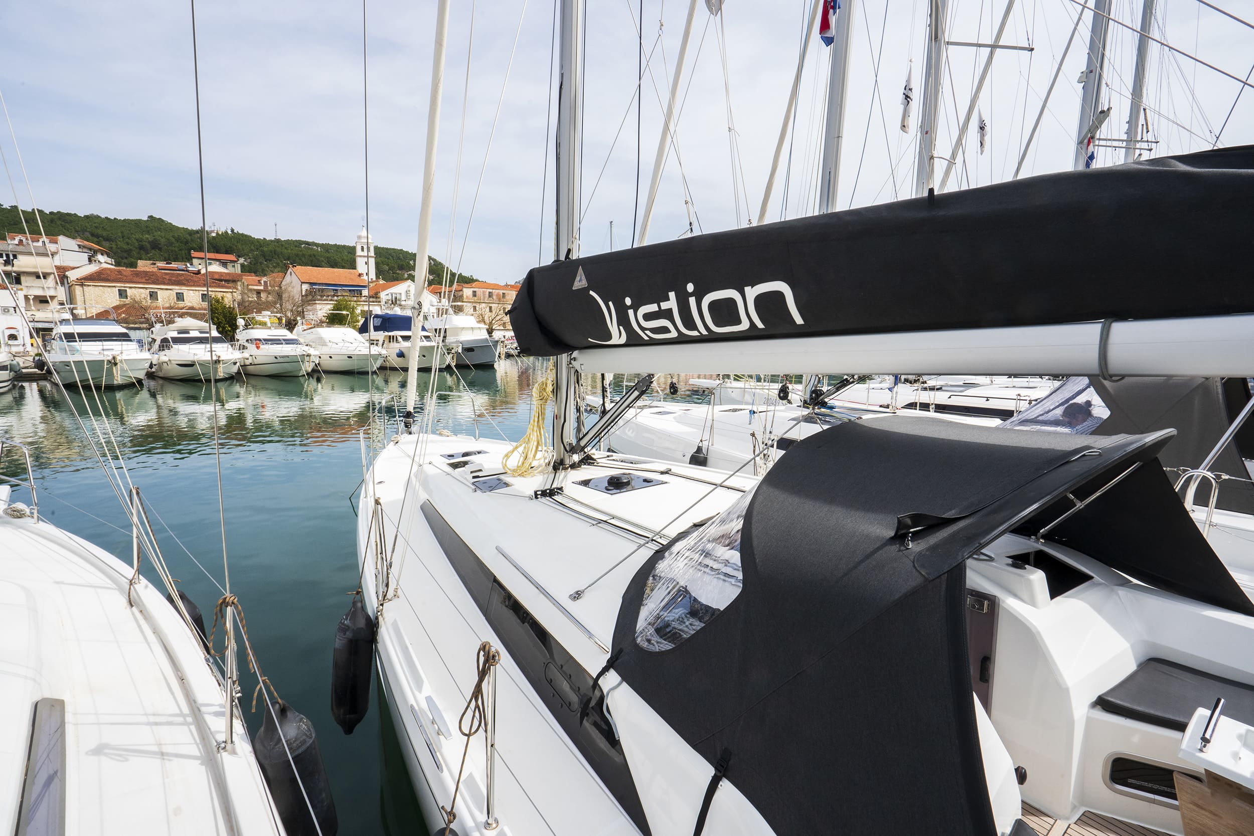 Dufour 41 - 3 cab. — photo 9