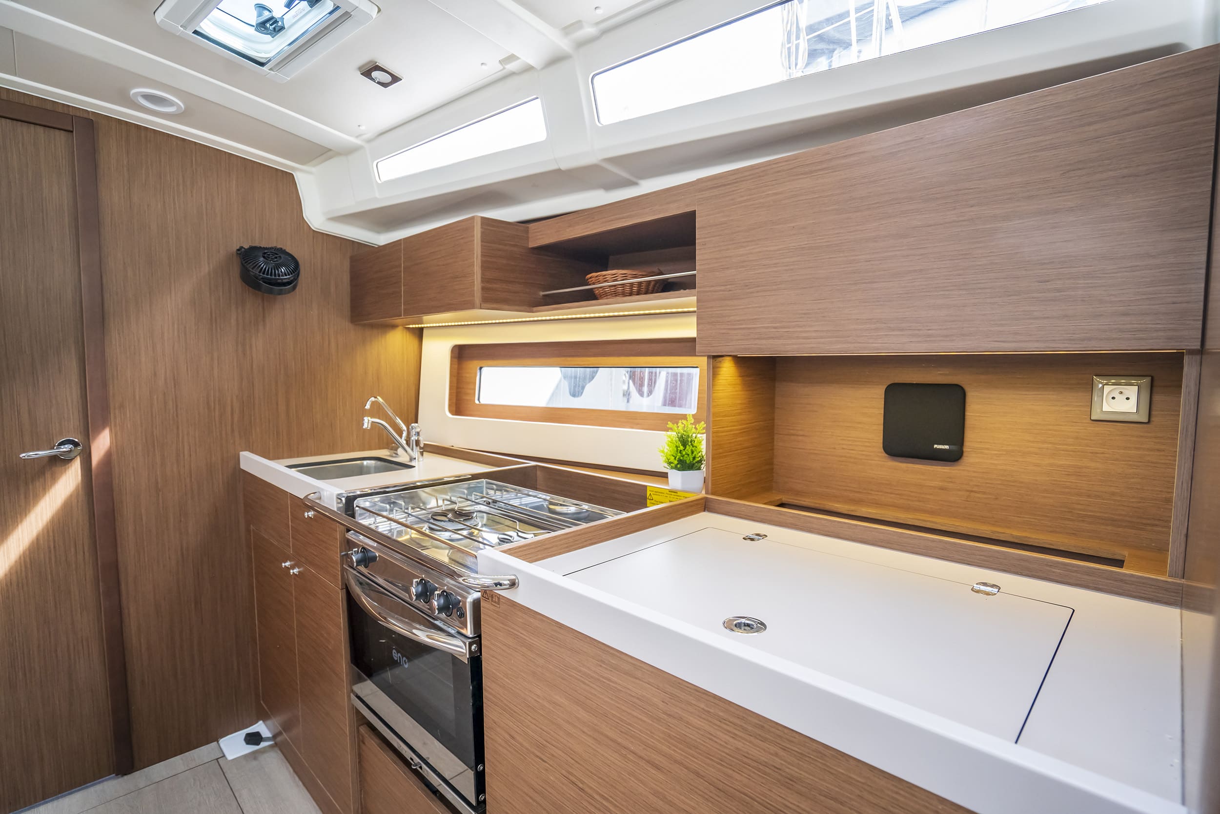 Oceanis 37.1 — photo 13