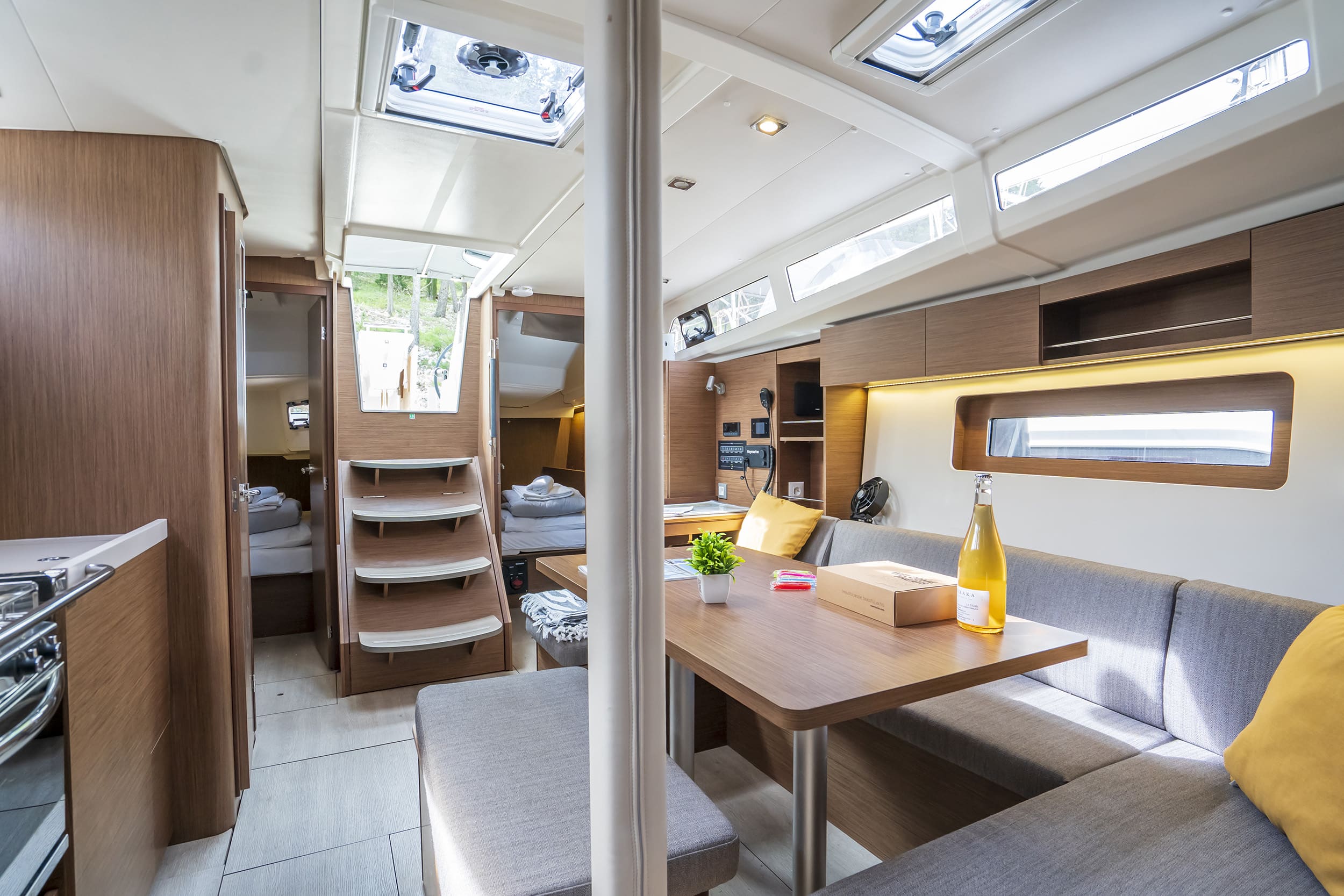 Oceanis 37.1 — photo 15