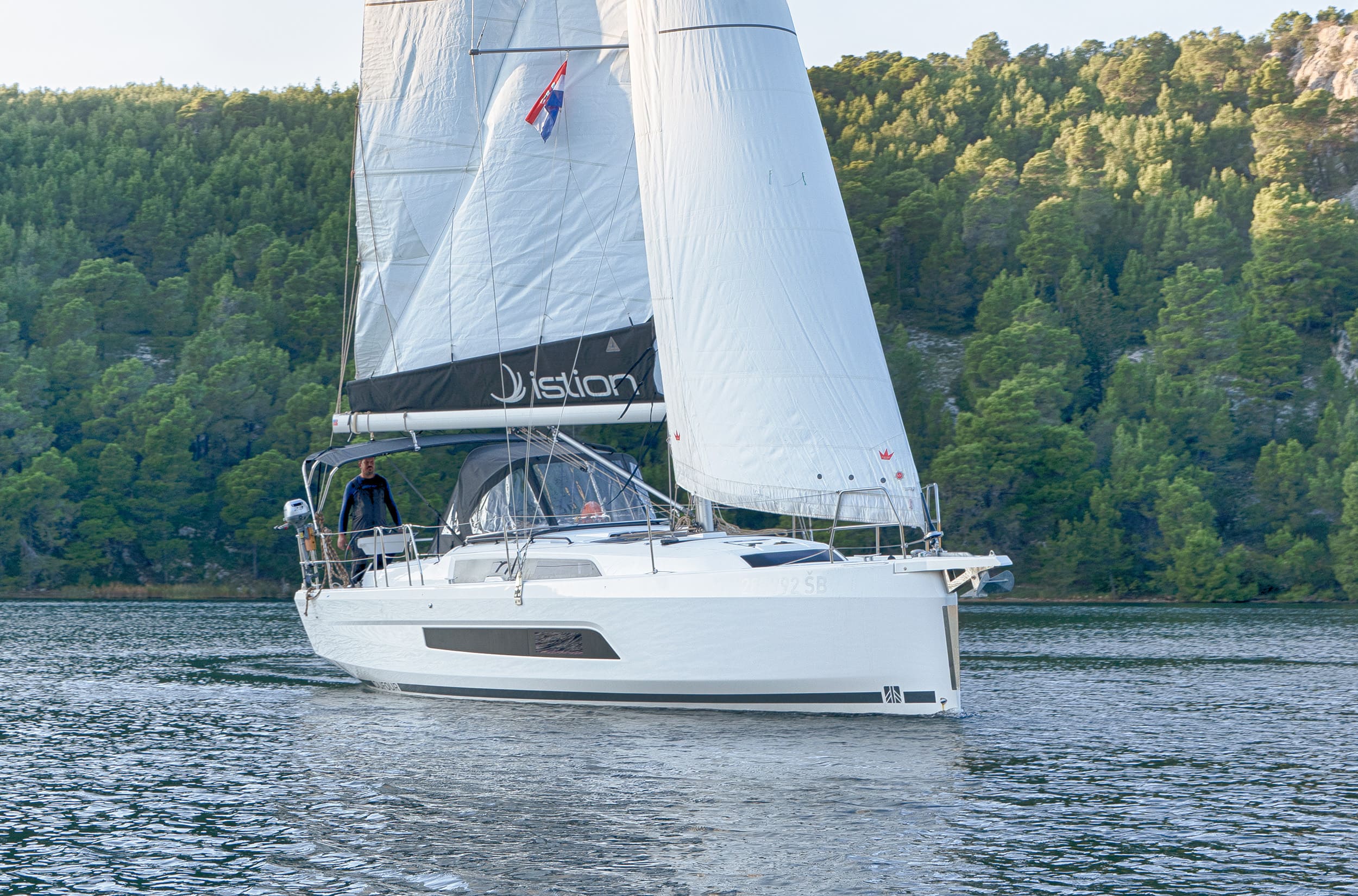 Dufour 37 - 3 cab. — photo 4
