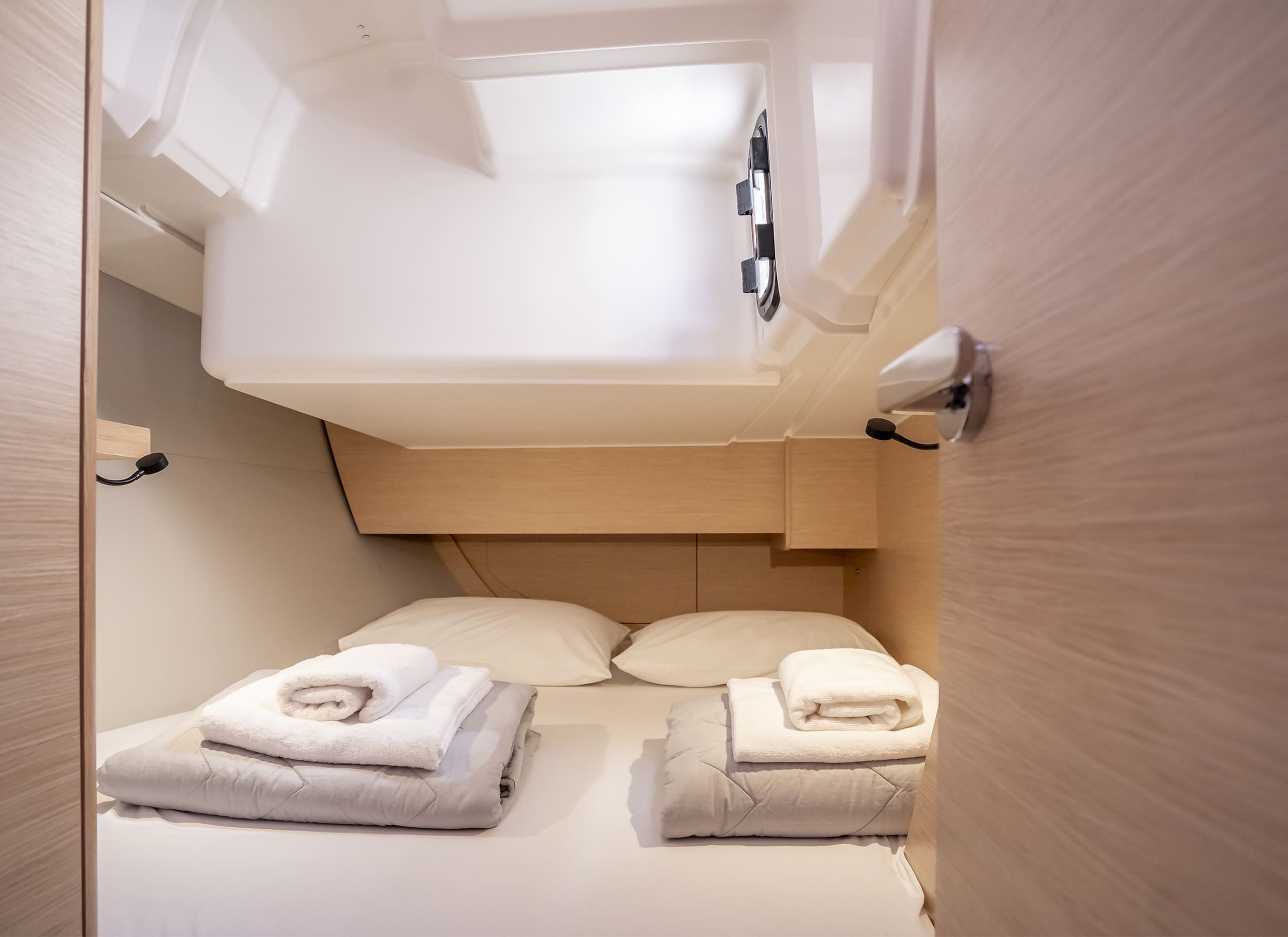 Dufour 37 - 3 cab. — photo 14