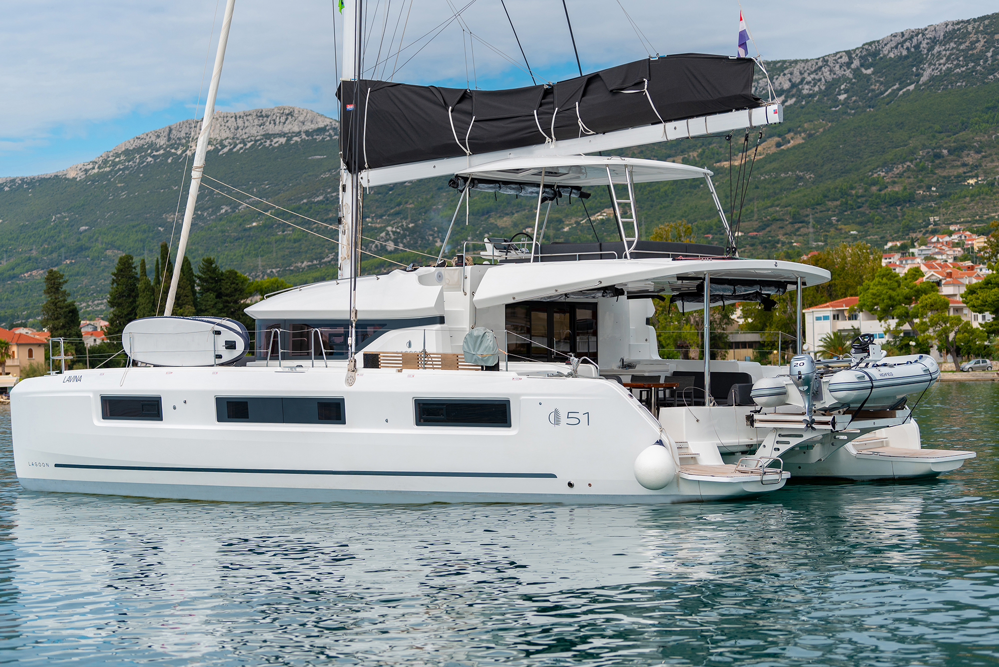 Lagoon 51 - 6 + 1 cab. — photo 1