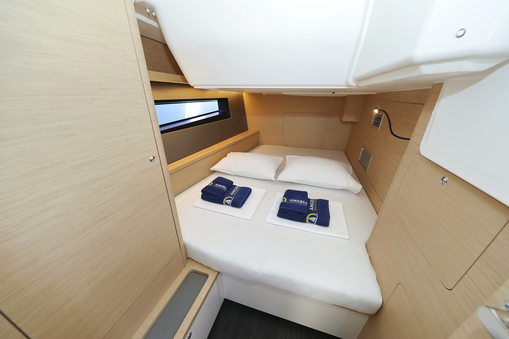 Dufour 44 - 4 cab — photo 10