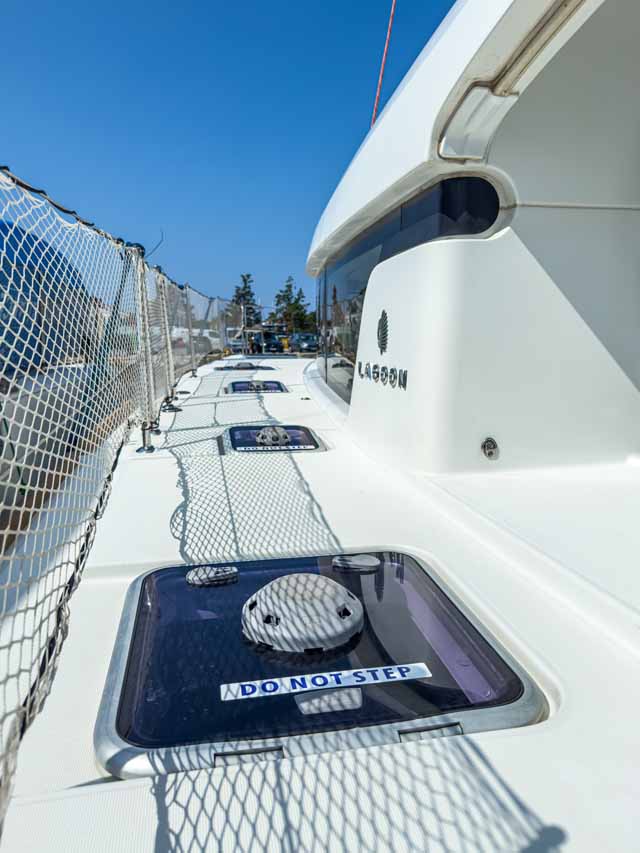 Lagoon 40 - 4 + 2 cab — photo 9