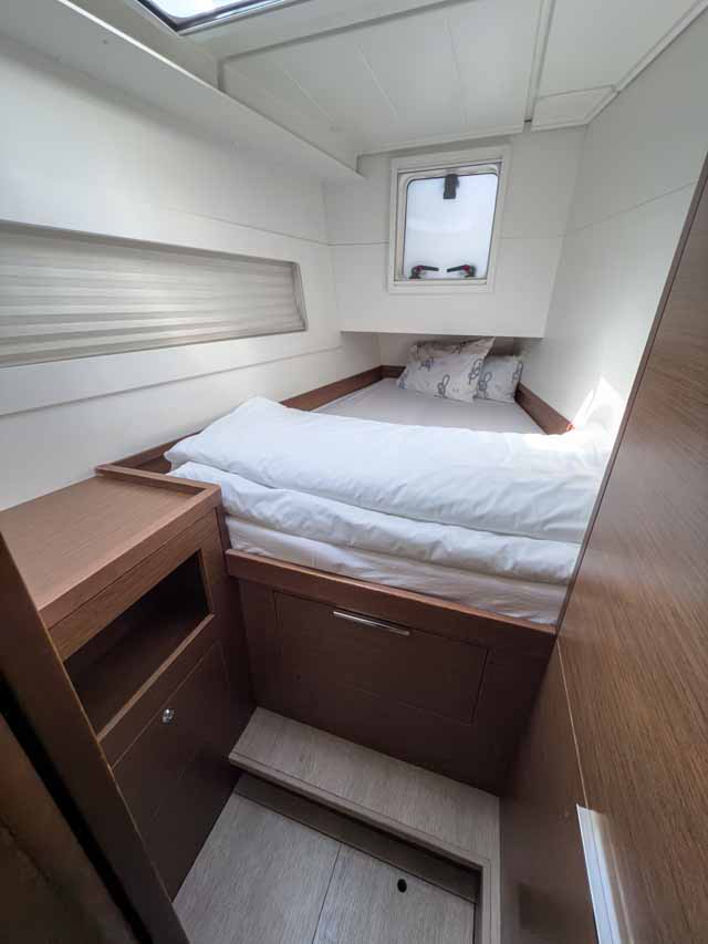 Lagoon 40 - 4 + 2 cab — photo 18