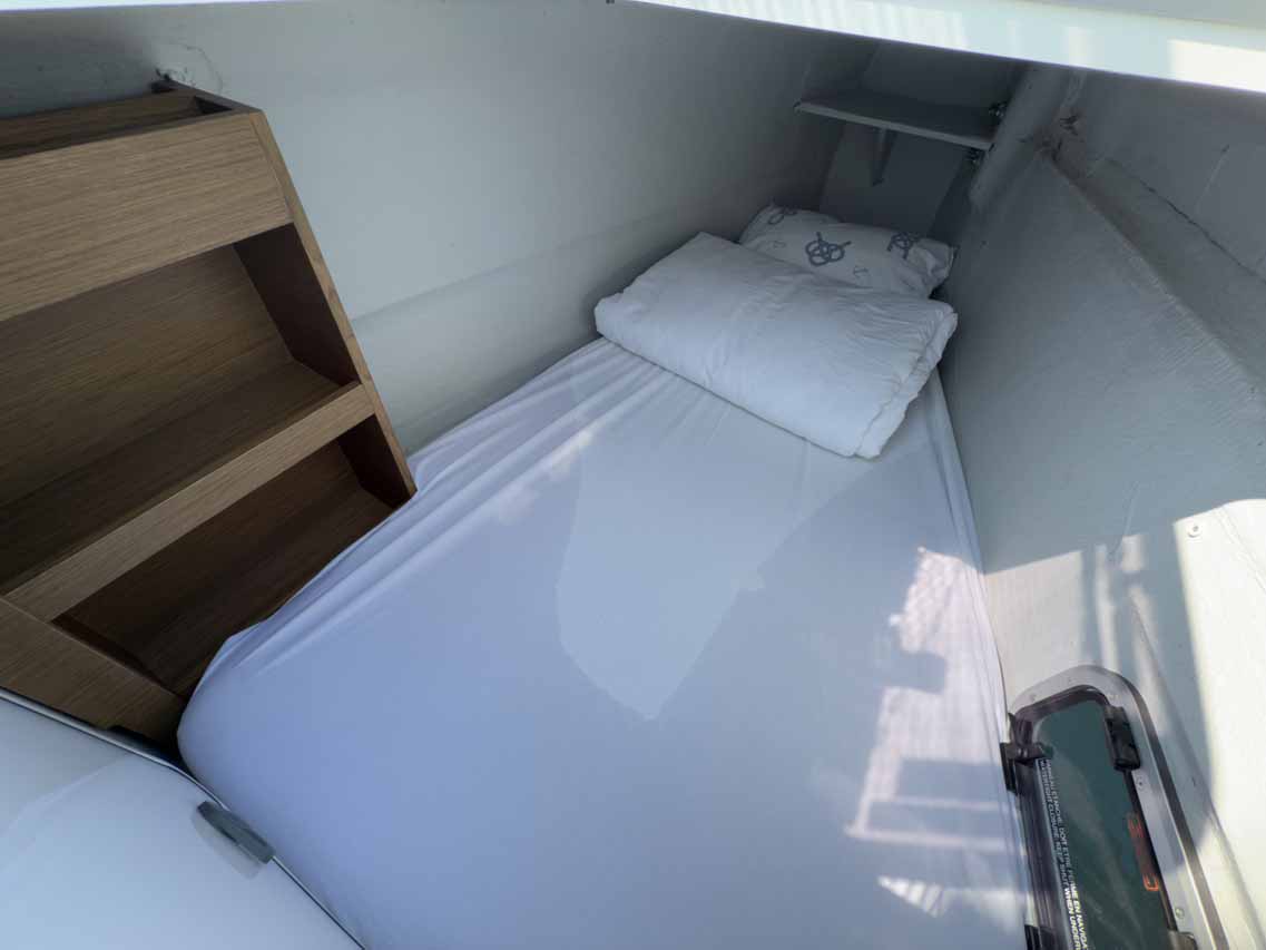 Lagoon 40 - 4 + 2 cab — photo 23