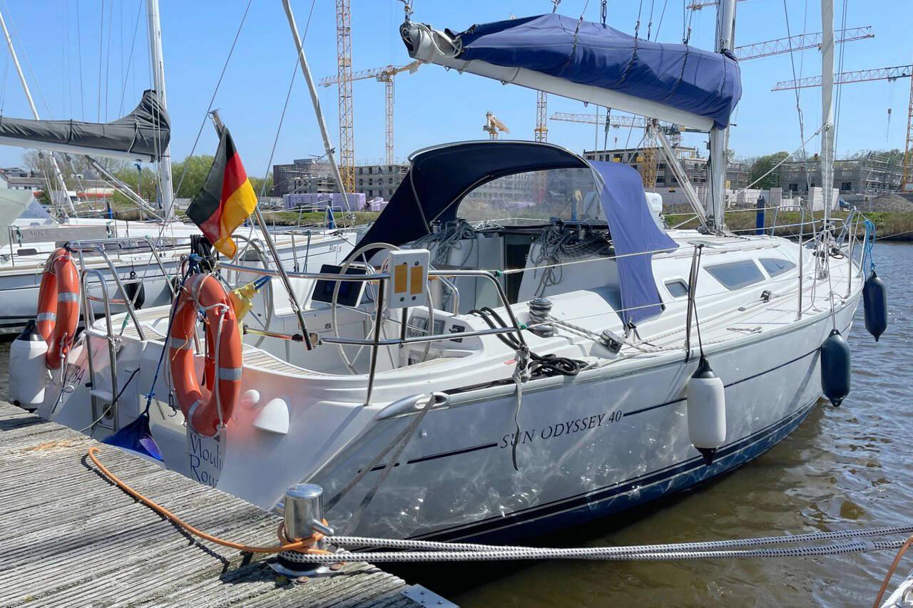 Sun Odyssey 40 — photo 6
