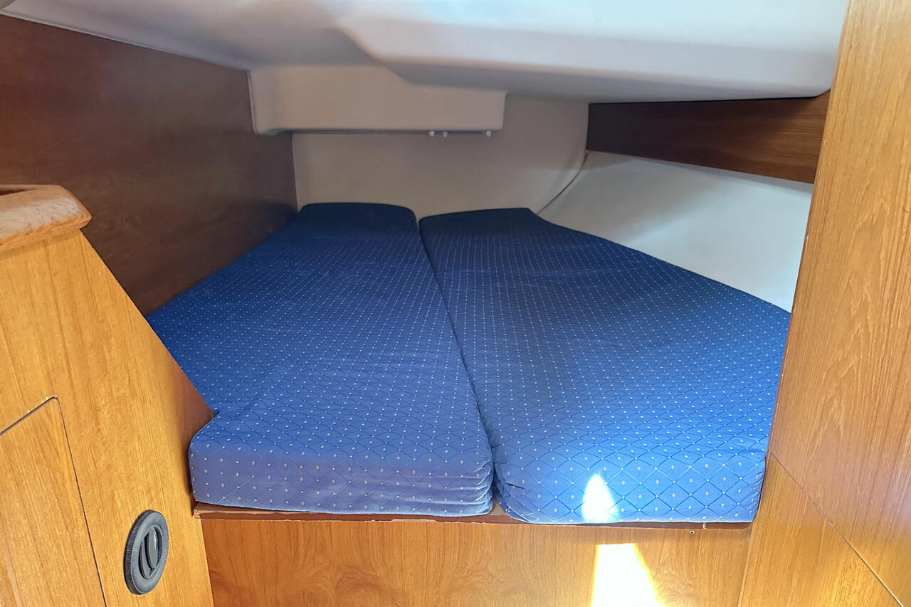 Sun Odyssey 40 — photo 22