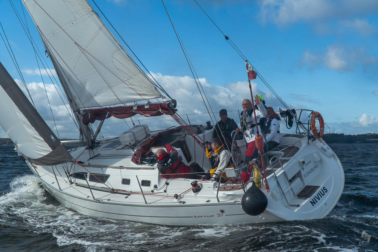 Sun Fast 37 — photo 10