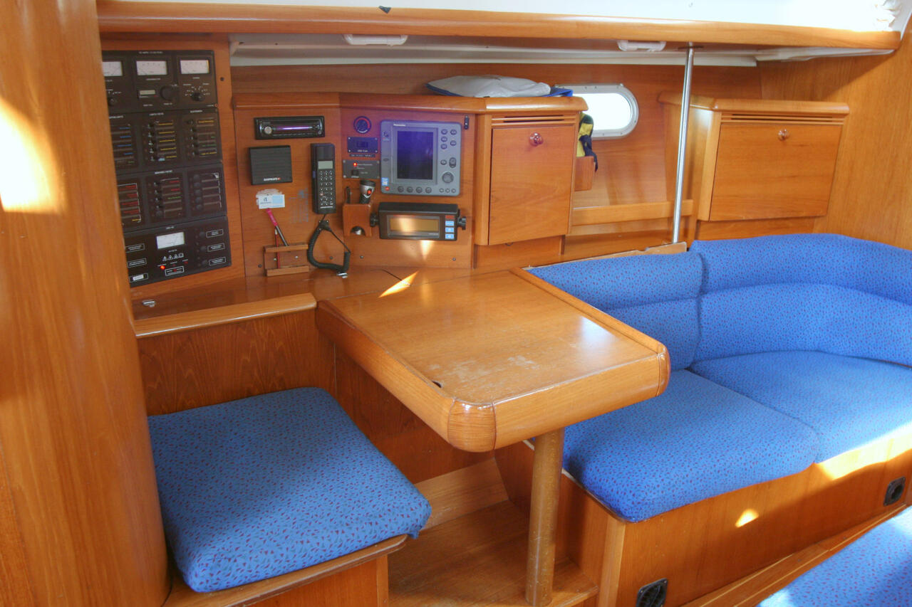 Sun Odyssey 43 — photo 14