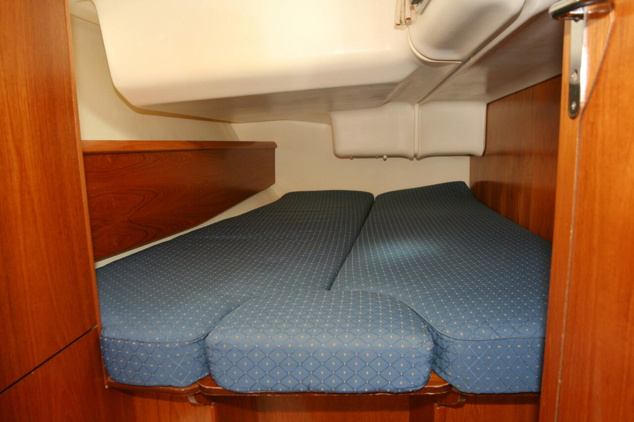 Sun Odyssey 43 — photo 17