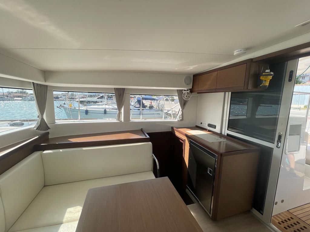 Lagoon 40 - 4 + 2 cab — photo 7