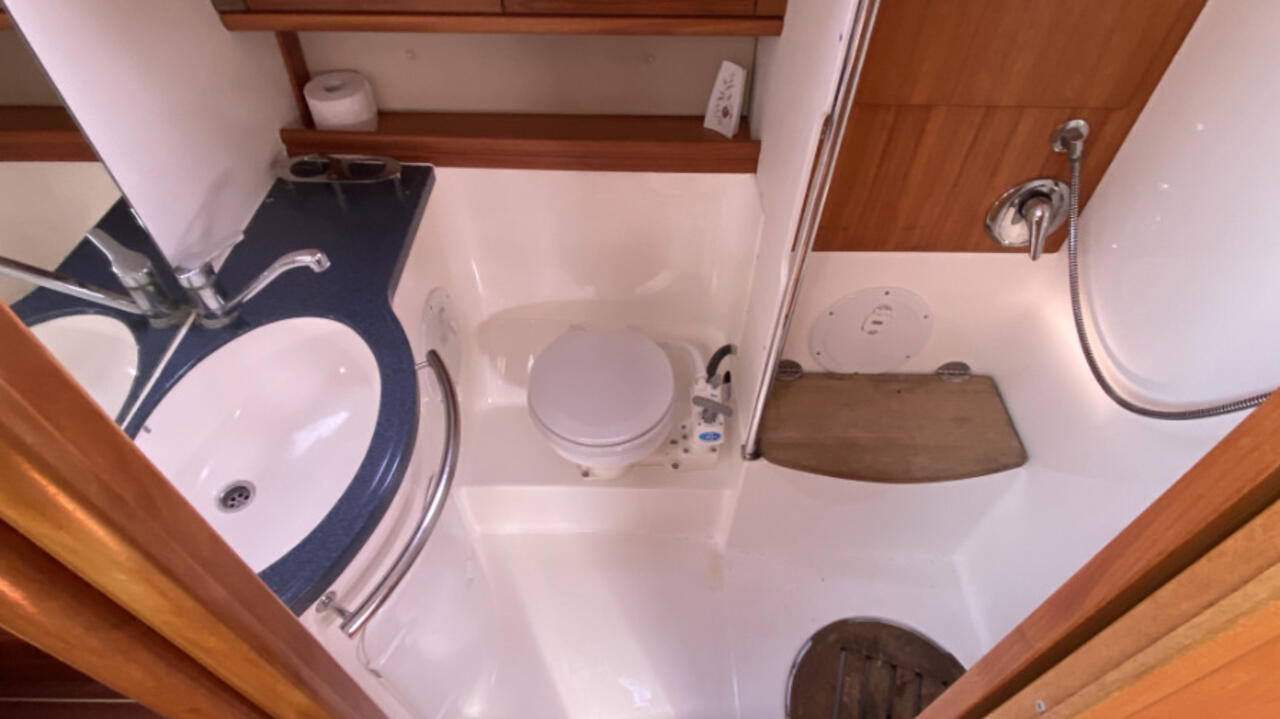 Bavaria 46 Cruiser — photo 18
